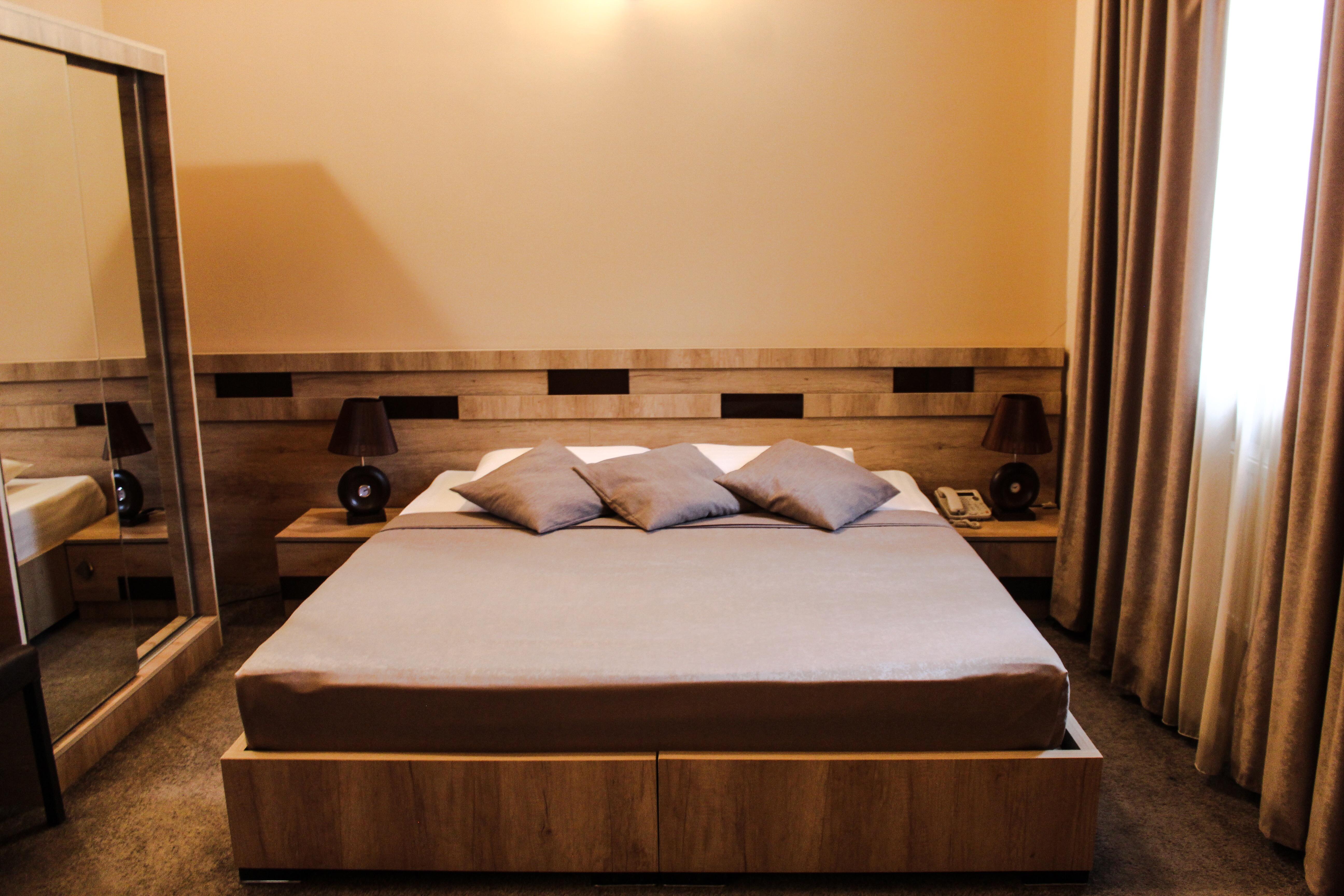 Hotel Diplomat Tbilisi Buitenkant foto