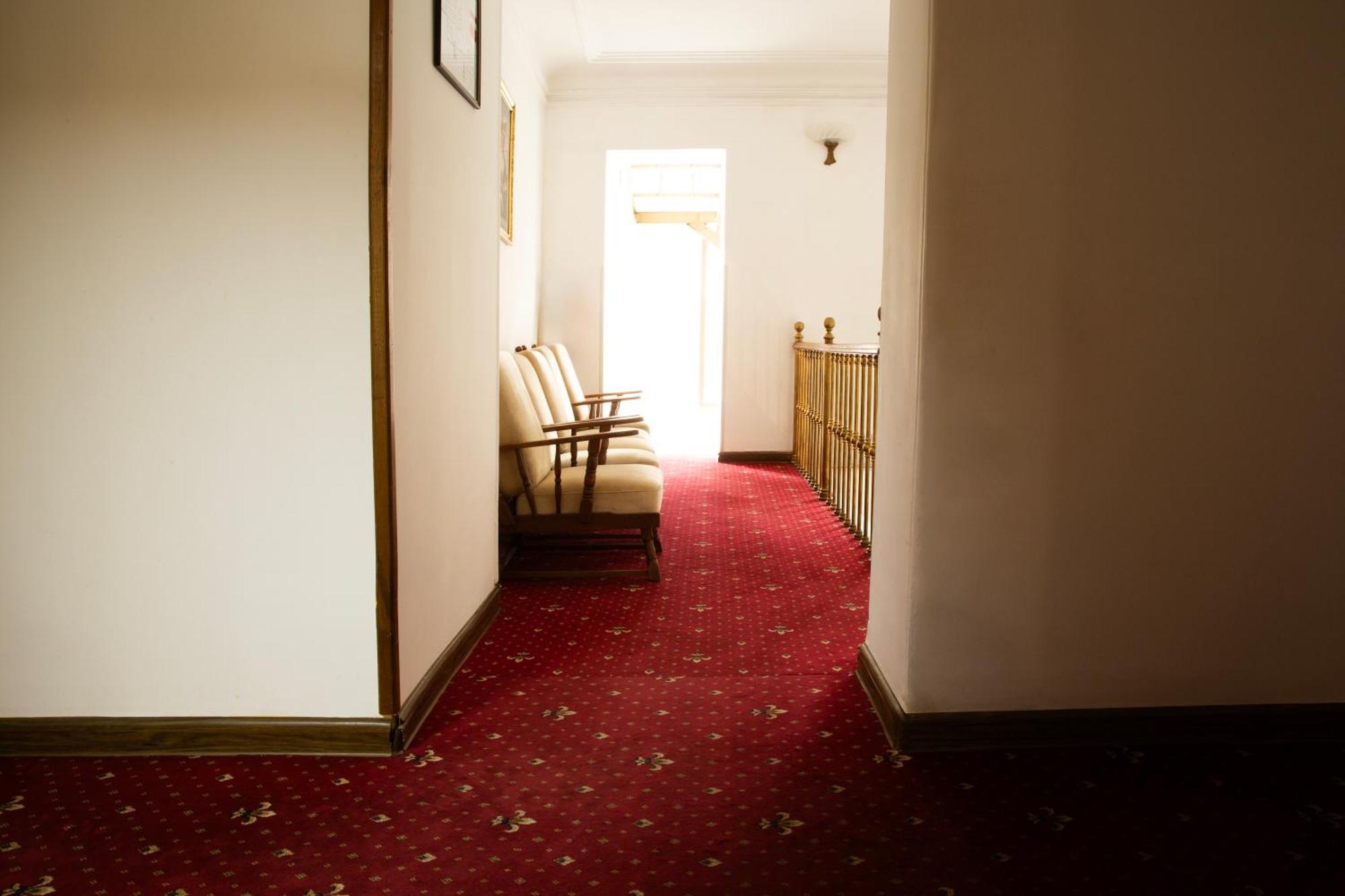 Hotel Diplomat Tbilisi Buitenkant foto