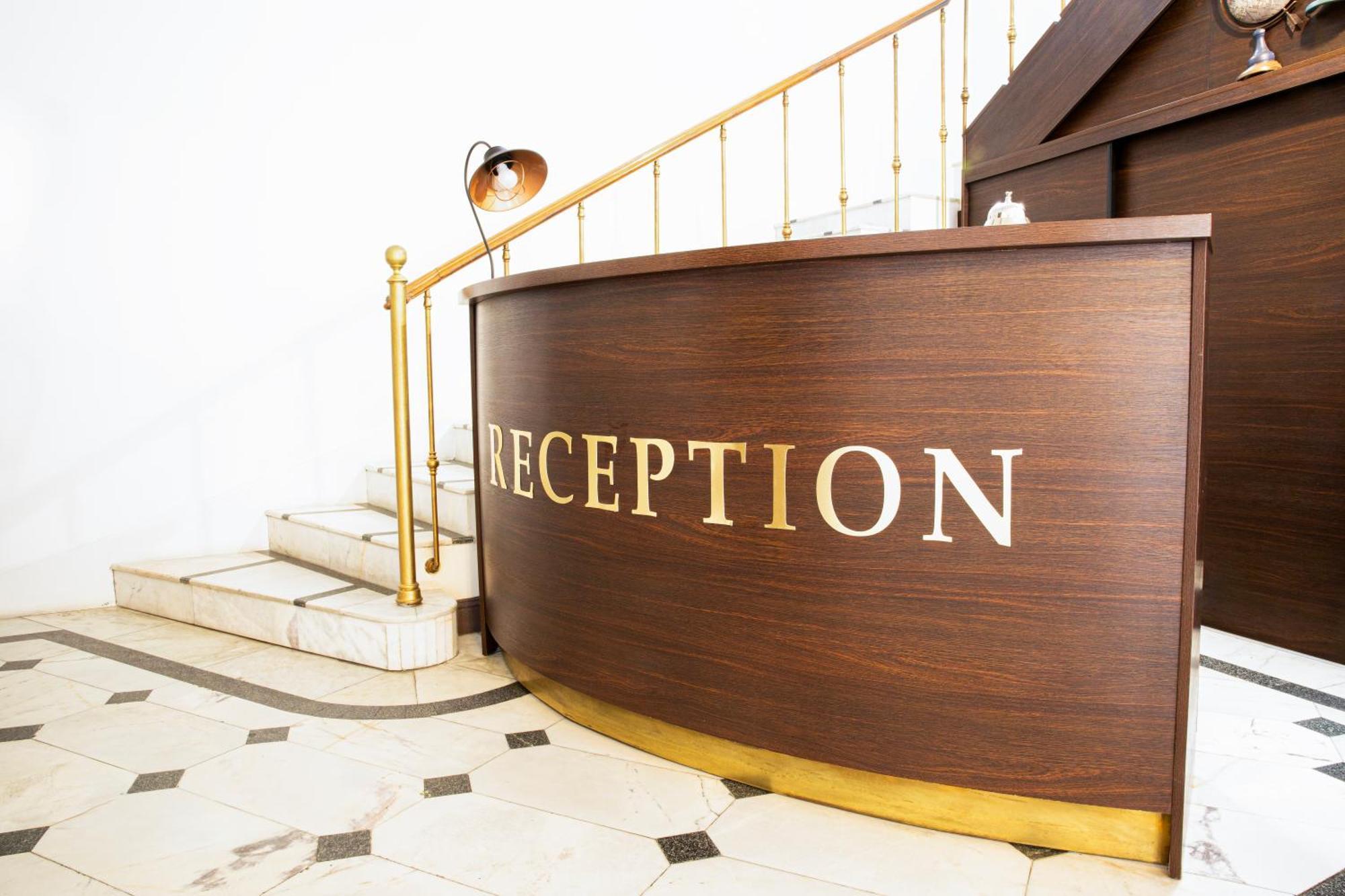 Hotel Diplomat Tbilisi Buitenkant foto